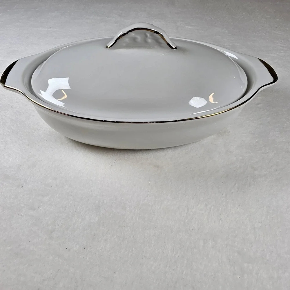 Andrea by Sadek White Gold‎ Trim Oval Covered Casserole Dish Oven to Table Japan